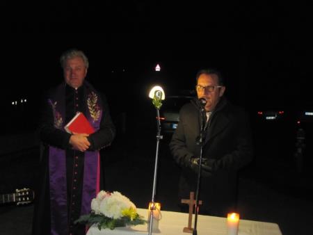 Postavitev prazničnega drevesa, prižig lučk in blagoslov 11